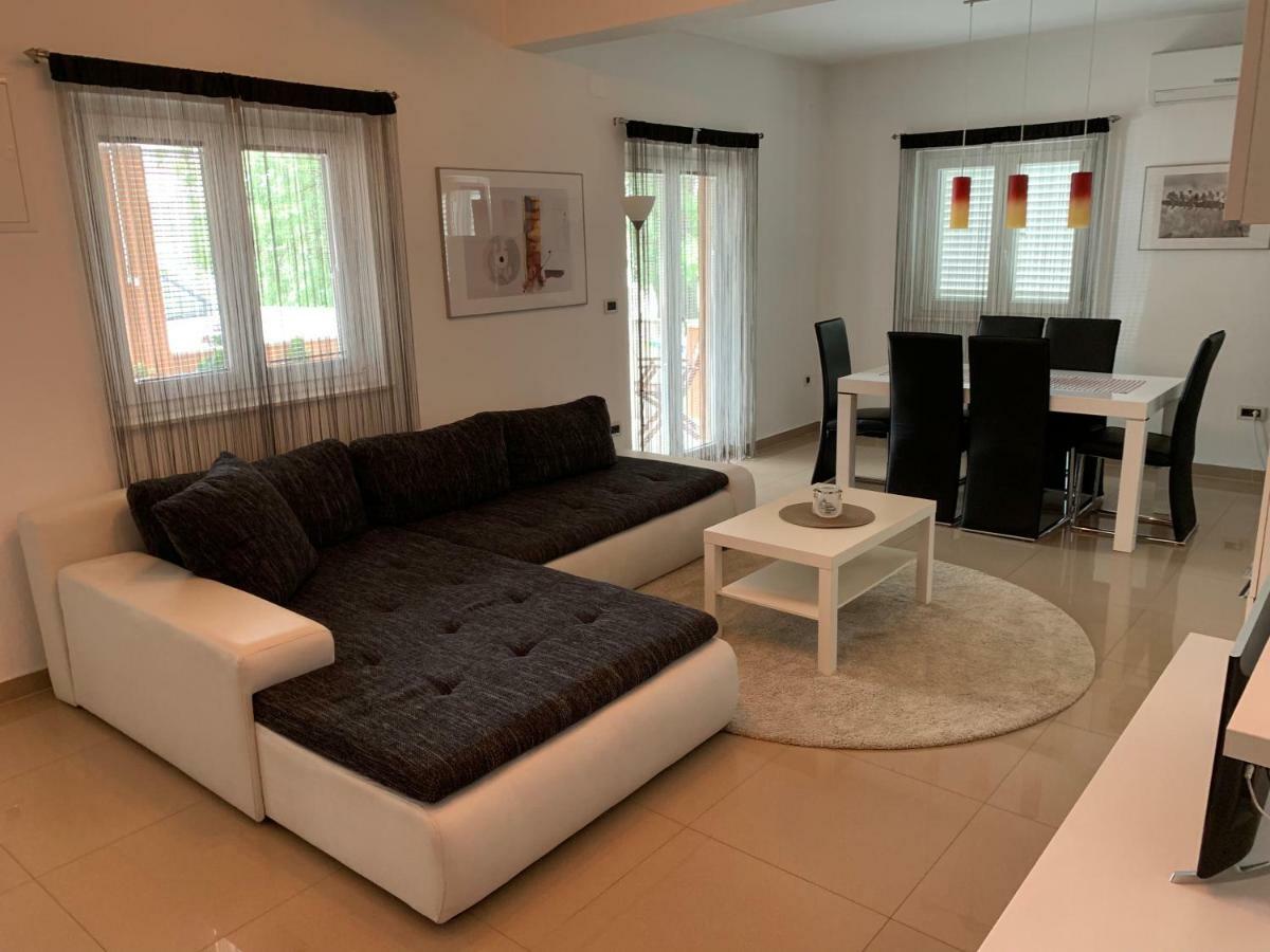 Apartment Leonardo Biograd Na Moru Dış mekan fotoğraf